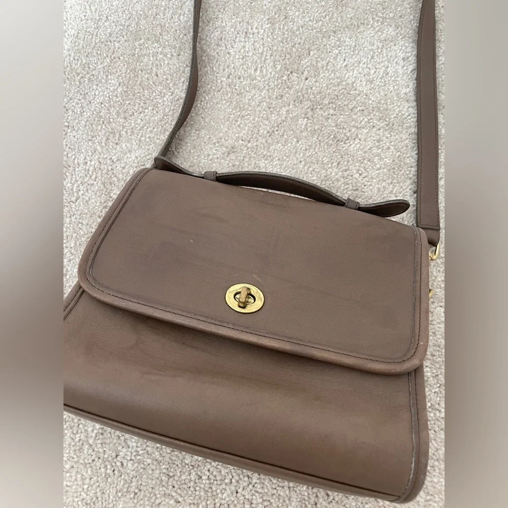 Coach vintage mocha brown leather court bag 9870